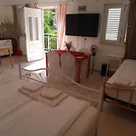 Casa de hóspedes Gradina 3*