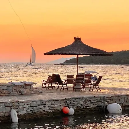 Gradina 3* Lovište