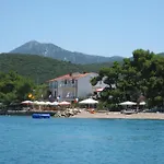 Gradina Pensión 3*