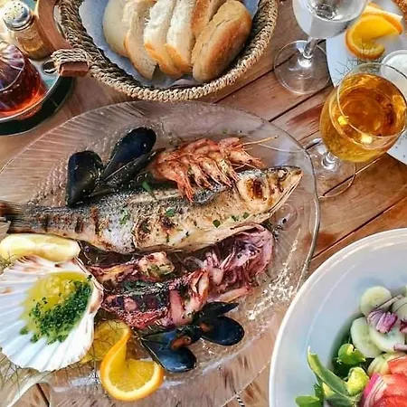 Guest house Gradina 3*