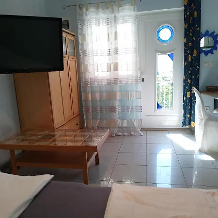Guest house Gradina 3*